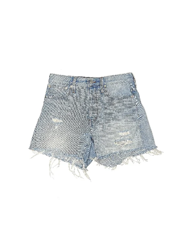 Mid-Rise Denim Shorts in Light Wash