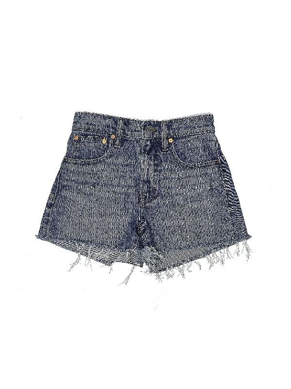 Mid-Rise Denim Shorts in Light Wash